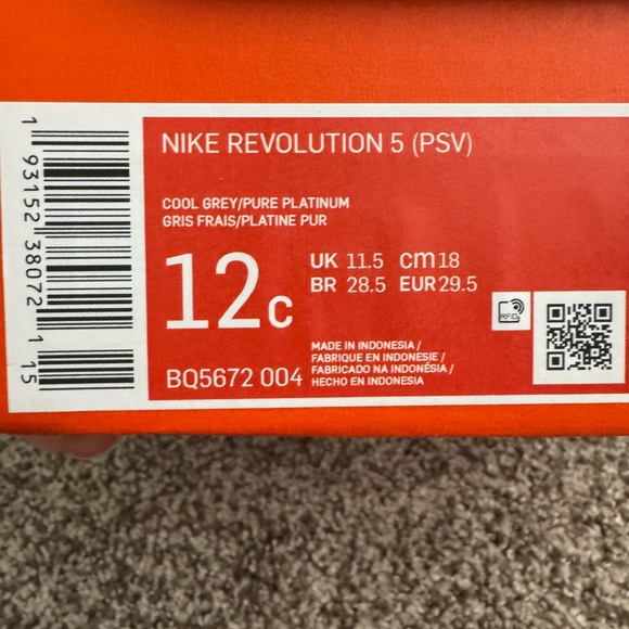 Nike 12C Kids Gray Tennis Shoes - Picture 5 of 5